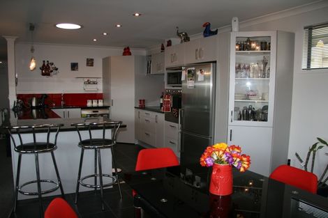 Photo of property in 18 Rata Avenue, Huntly, 3700