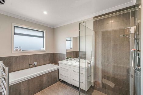 Photo of property in 15 Dollar Place, Prebbleton, 7604