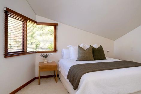 Photo of property in 378 Durham Drive, Havelock North, 4130