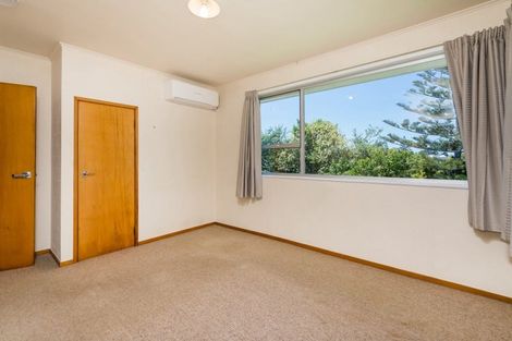 Photo of property in 1/285 Sunset Road, Sunnynook, Auckland, 0632
