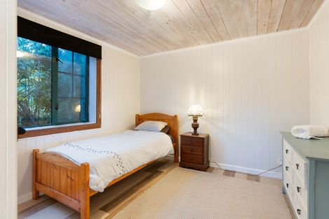 Photo of property in 2 Waireka Street, Ravensbourne, Dunedin, 9022