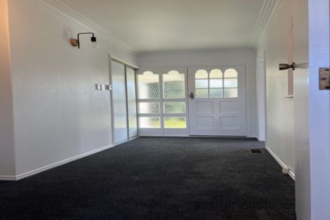 Photo of property in 54 Wairau Road, Oakura, 4314