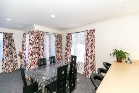 Photo of property in 38a Heath Street, St Andrews, Hamilton, 3200