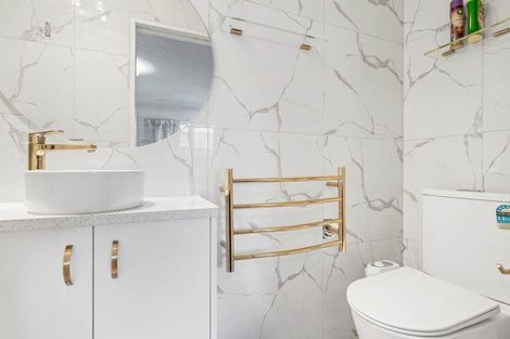 Photo of property in 4 Farmdale Court, Flat Bush, Auckland, 2019