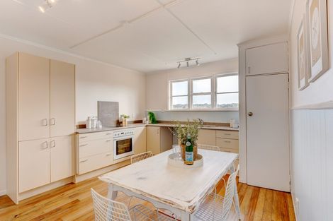 Photo of property in 27 Charles Street, Te Kamo, Whangarei, 0112