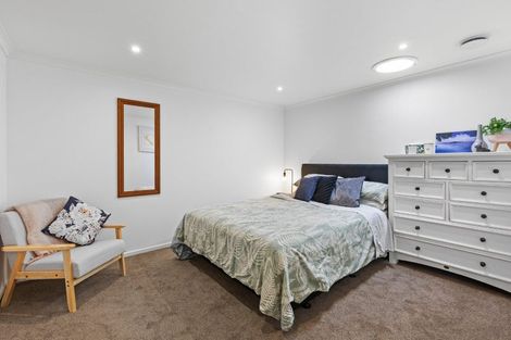 Photo of property in 14 Oldham Place, Browns Bay, Auckland, 0630