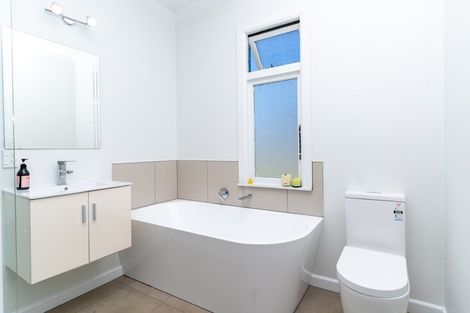 Photo of property in 11a Jensen Street, Hokowhitu, Palmerston North, 4410