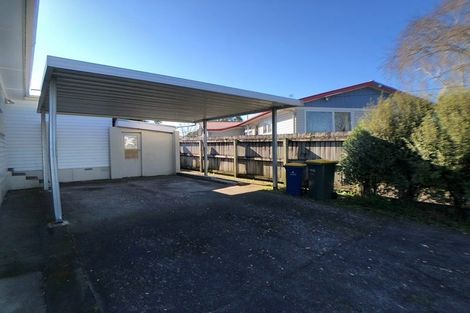 Photo of property in 36 Larnoch Road, Henderson, Auckland, 0610