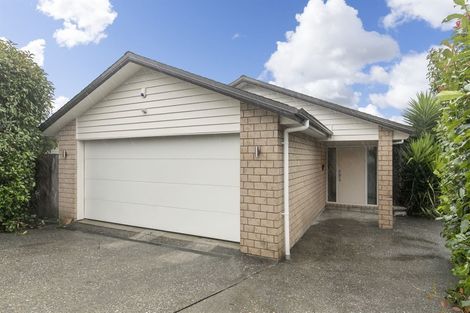 Photo of property in 102 Glendhu Road, Bayview, Auckland, 0629