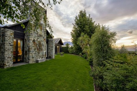 Photo of property in 8 Bretby Court, Jacks Point, Queenstown, 9371