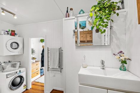 Photo of property in 11 Pigeon Place, Tawharanui Peninsula, Warkworth, 0986