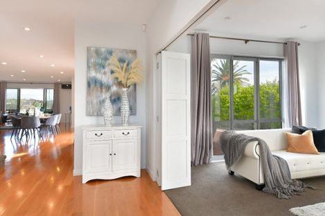 Photo of property in 2 Palm View Terrace, Gulf Harbour, Whangaparaoa, 0930