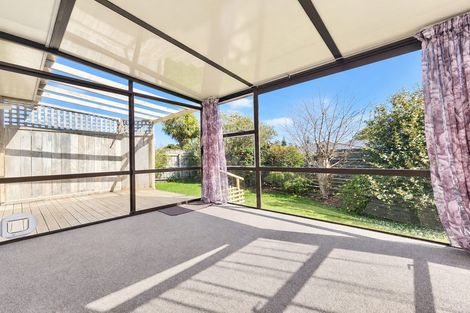 Photo of property in 71 Mcfarlane Street, Oakura, 4314