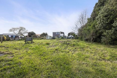 Photo of property in 11 Riemenschneider Street, Manaia, 4612