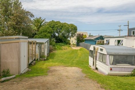 Photo of property in 64 Pinedale Crescent, Riversdale Beach, Masterton, 5872