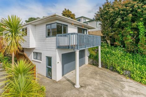 Photo of property in 1/52 Agincourt Street, Glenfield, Auckland, 0629