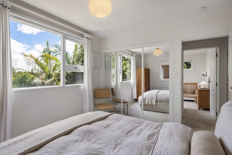 Photo of property in 2/35a Rangatira Road, Beach Haven, Auckland, 0626