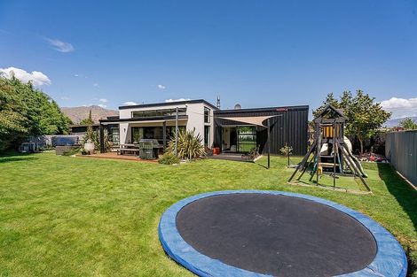 Photo of property in 21 Hewson Crescent, Lake Hawea, Wanaka, 9382