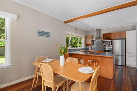 Photo of property in 379 Motutara Road, Muriwai, Waimauku, 0881