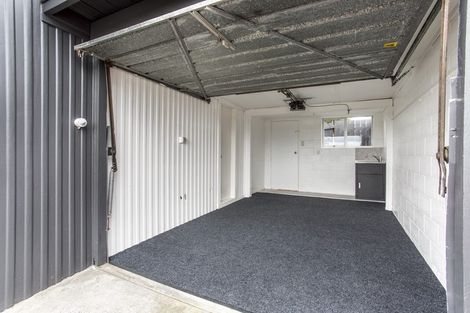 Photo of property in 1/18a Sherwood Avenue, Te Atatu South, Auckland, 0610