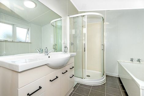 Photo of property in 6 Cook Street, Te Hapara, Gisborne, 4010