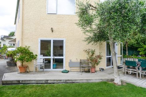 Photo of property in 27a Campbell Street, Havelock North, 4130