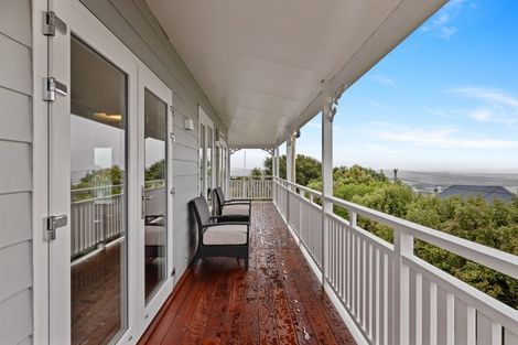 Photo of property in 10 Belleview Terrace, Mount Pleasant, Christchurch, 8081