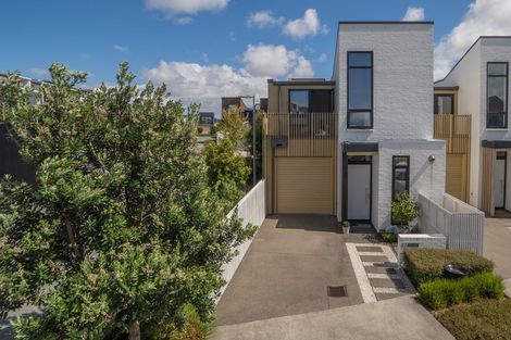 Photo of property in 27 Isitt Road, Hobsonville, Auckland, 0616