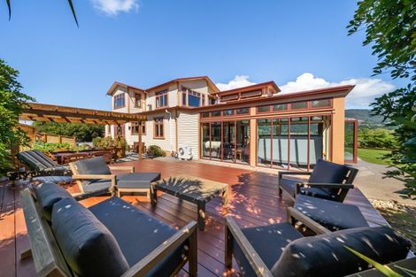 Photo of property in 10 Rural View Way, Maymorn, Upper Hutt, 5018