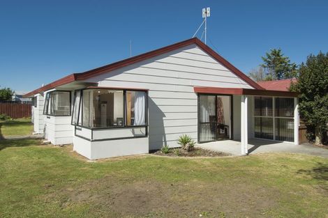 Photo of property in 7b Lyn Grove, Papamoa Beach, Papamoa, 3118