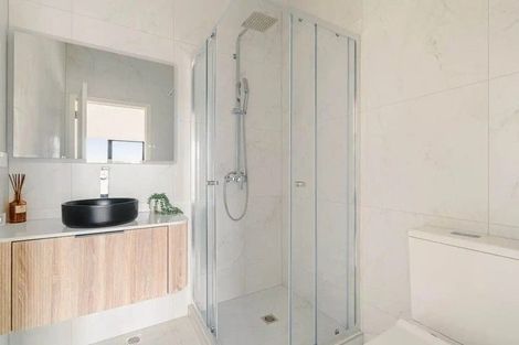 Photo of property in 12/32 Tapuwae Way, Mangere Bridge, 2022