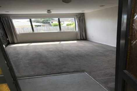Photo of property in 2 Baronie Court, Half Moon Bay, Auckland, 2012