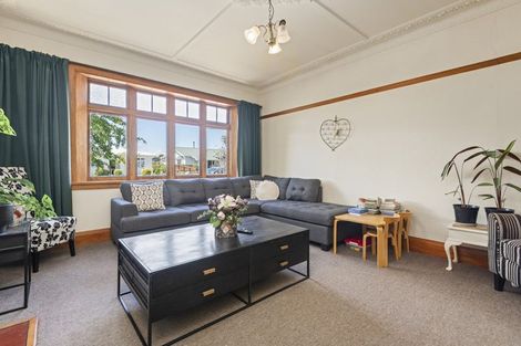 Photo of property in 16 Burns Avenue, Takaro, Palmerston North, 4412