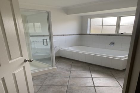 Photo of property in 13 Moss Crescent, Takanini, 2112