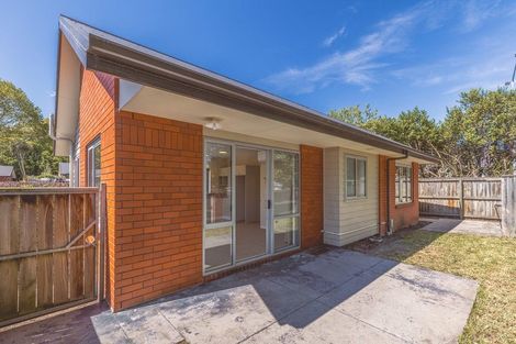 Photo of property in 18h Defoe Place, Waltham, Christchurch, 8023