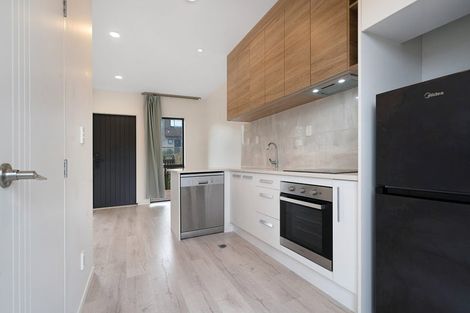 Photo of property in 132e Tiriwa Drive, Massey, Auckland, 0614