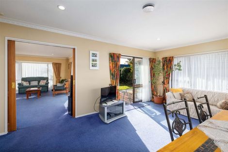 Photo of property in 8 Elvira Court, Bishopdale, Christchurch, 8053