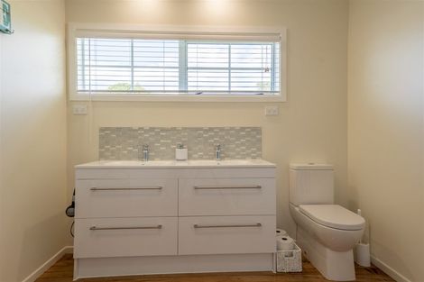 Photo of property in 59 Waikare Road, Kawakawa, 0282