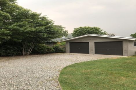 Photo of property in 3 Mckibbin Place, Arrowtown, 9302