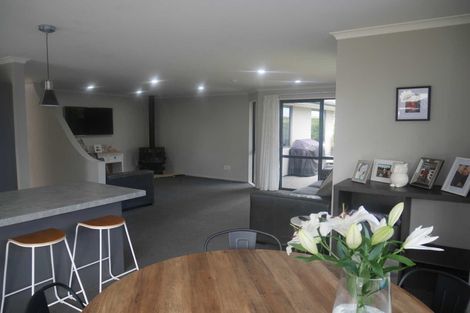 Photo of property in 29 Mataroa Place, Parklands, Christchurch, 8083