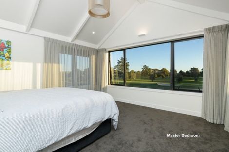Photo of property in 210 Oceanbeach Road, Mount Maunganui, 3116