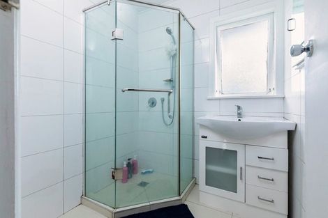 Photo of property in 13 Minton Place, Manurewa, Auckland, 2102