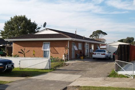 Photo of property in 70 Chelburn Crescent, Mangere East, Auckland, 2024