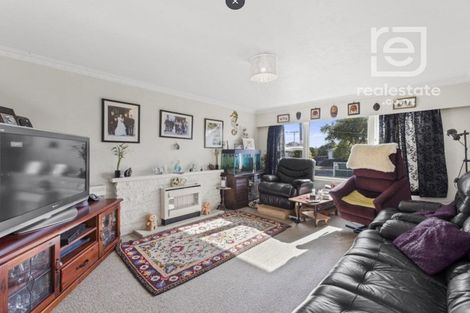 Photo of property in 15 Dalesford Street, Silverdale, Hamilton, 3216