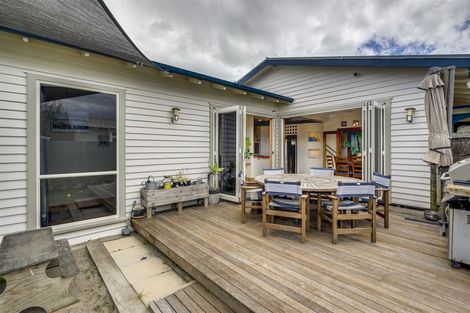 Photo of property in 9 Taradale Road, Marewa, Napier, 4110
