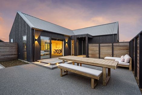 Photo of property in 46 Charles Upham Drive, Rangiora, 7400