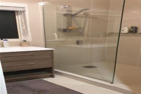 Photo of property in 9 Central Park Drive, Te Atatu South, Auckland, 0610