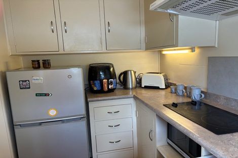 Photo of property in 10 Barberry Grove, Maungaraki, Lower Hutt, 5010