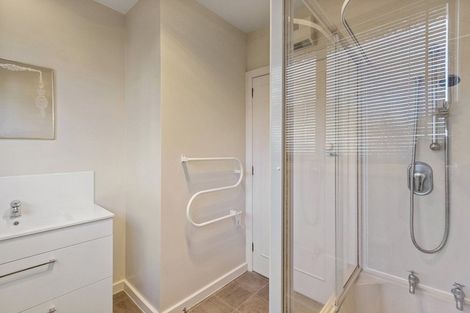 Photo of property in 105 Mcfaddens Road, St Albans, Christchurch, 8052