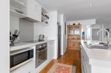 Photo of property in Algarve Apartments, 310/332 Maunganui Road, Mount Maunganui, 3116